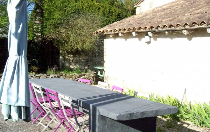 Location de vacances - Villa à Montdoumerc - Une des tables de jardin pour 10 personnes