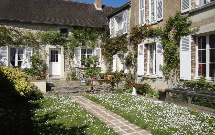 Location de vacances - Chambre d'hôtes à Saint-Loup-de-Naud - Vive le primtemps