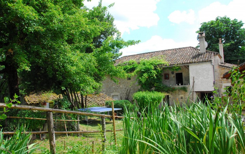 Location de vacances - Gîte à Lendou-en-Quercy - coté Est du gite