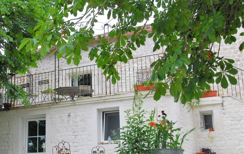 Location de vacances - Gîte à Lendou-en-Quercy - Coté sud ouest, des chambres sont au rez de chaussée