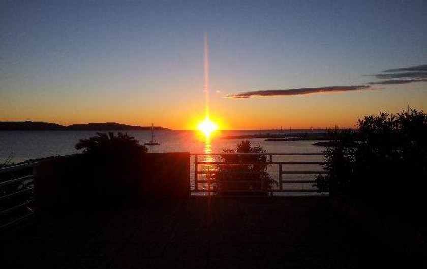 Location de vacances - Appartement à Cavalaire-sur-Mer - Levé de Soleil