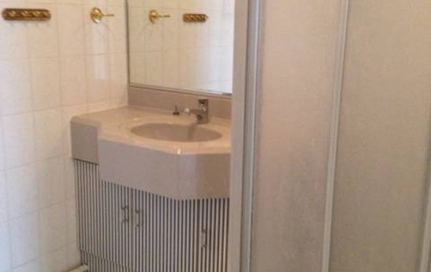 Location de vacances - Appartement à Cavalaire-sur-Mer - Salle d'eau/douche