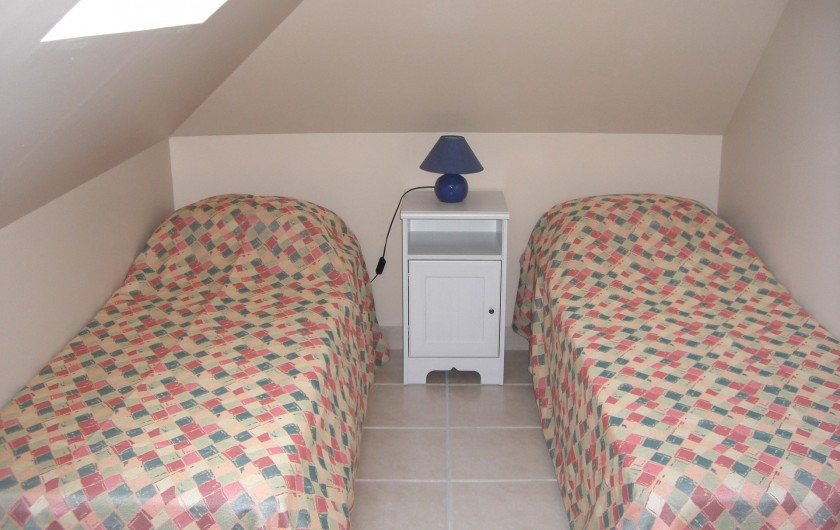 Location de vacances - Appartement à Merville-Franceville-Plage - Chambre 2 lits de 70/190 ou former 1 lit 140/190