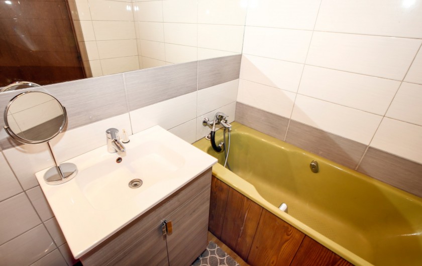Location de vacances - Appartement à Le Monêtier-les-Bains - Salle de bain