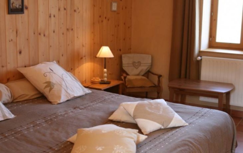 Location de vacances - Chambre d'hôtes à Saint-Laurent-d'Oingt - Chambre Noisette