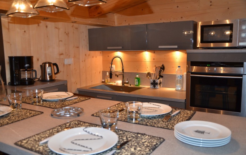 Location de vacances - Studio à L'Alpe d'Huez - vaisselle Angel des Montagnes