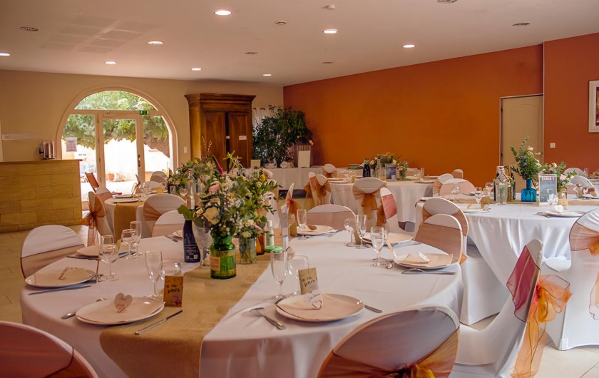 Location de vacances - Gîte à Collias - Salle commune de réception pour vos événement privé et professionnels