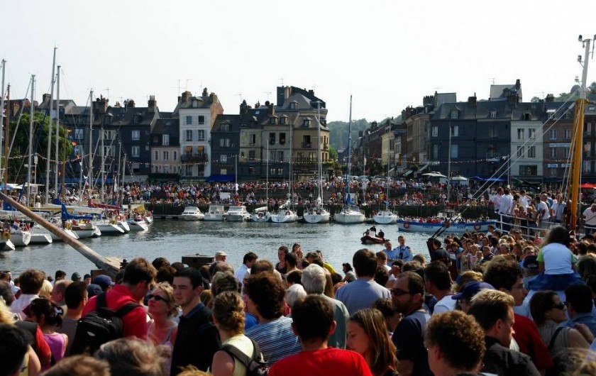 Location de vacances - Appartement à Honfleur - Fête de la Pentecôte