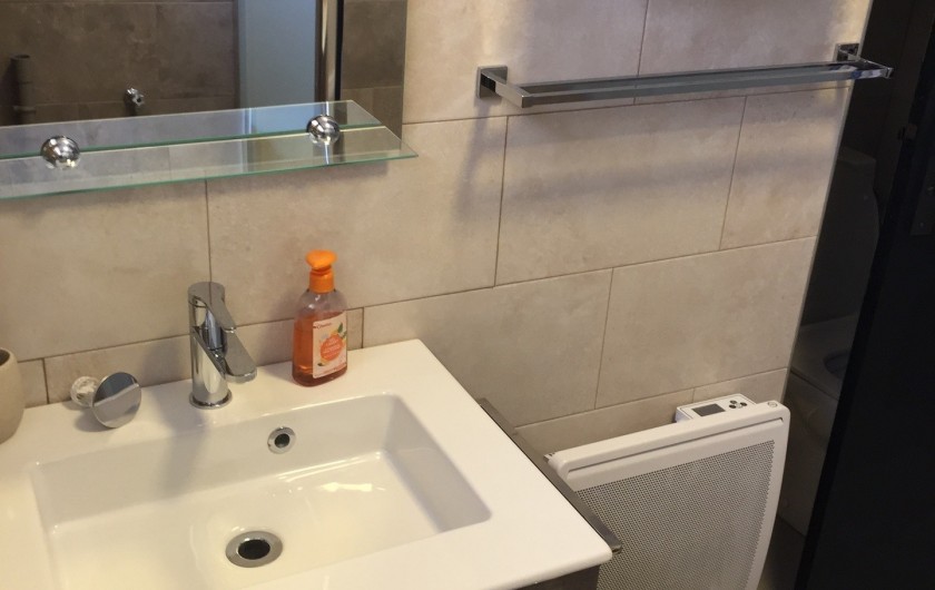 Location de vacances - Appartement à Bormes-les-Mimosas - SDB