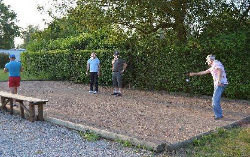 Location de vacances - Bungalow - Mobilhome à Aire-sur-la-Lys - Terrain de pétanque