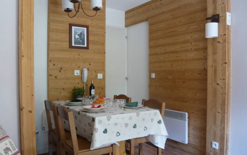 Location de vacances - Appartement à Méribel-Mottaret - Coin repas