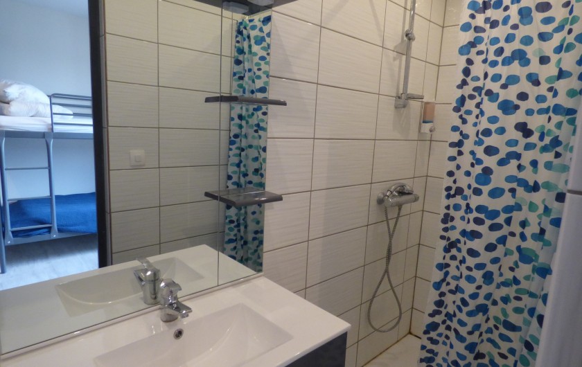 Location de vacances - Gîte à Nouart - douche marjolaine