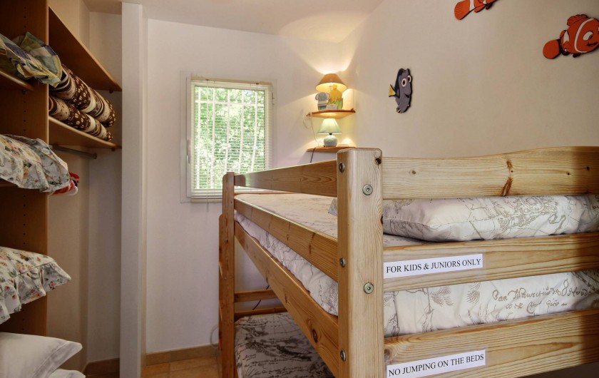 Location de vacances - Villa à Valbonne - 2 lits superposés à l'étage dans pièce indépendante