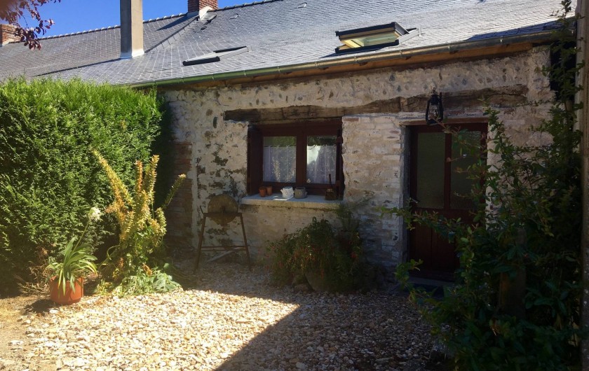 Location de vacances - Maison - Villa à Beaulieu-sur-Layon - L'entrée coté piscine