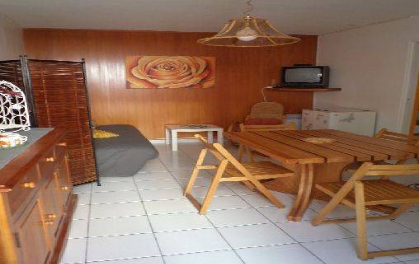 Location de vacances - Maison - Villa à Port-la-Nouvelle - salle a manger et coin salon