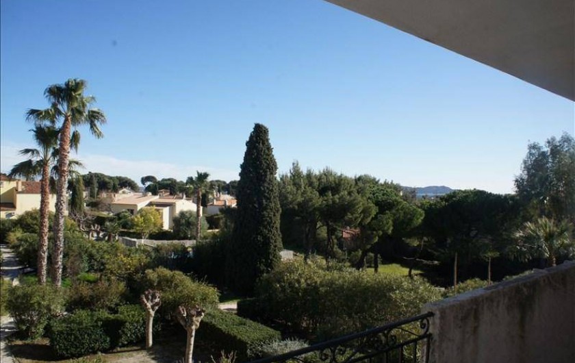 Location de vacances - Appartement à Carqueiranne - parc