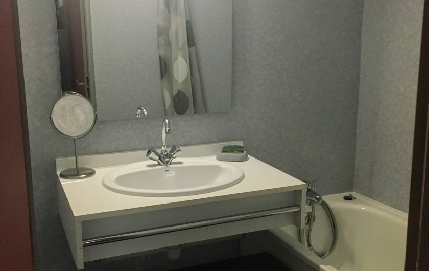 Location de vacances - Appartement à Cauterets - Salle de bain
