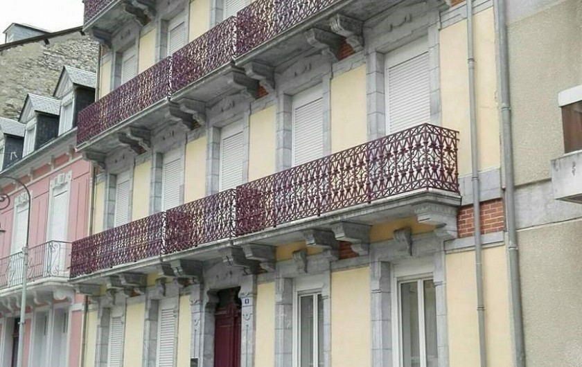 Location de vacances - Appartement à Cauterets - Façade de l'immeuble de la résidence