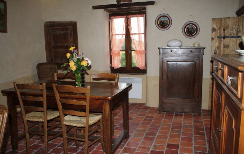 Location de vacances - Gîte à Chirassimont - Salle à manger