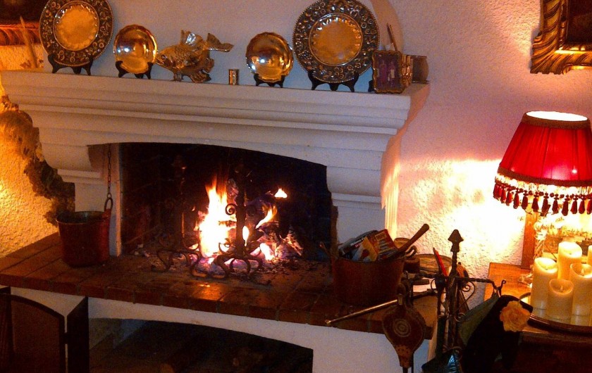 Location de vacances - Chambre d'hôtes à Ramatuelle - Cheminée
