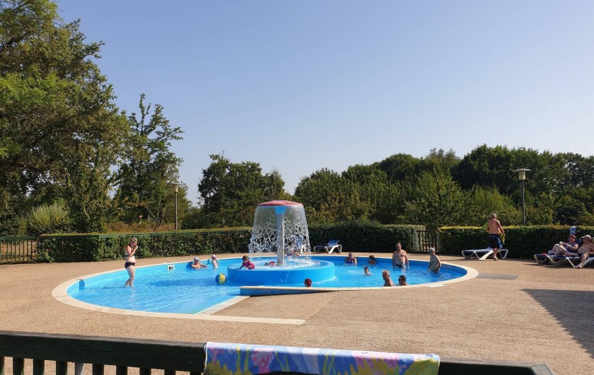 Location de vacances - Camping à Pressignac - Piscine extérieure