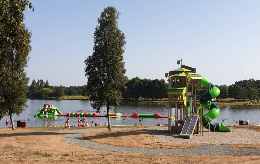 Location de vacances - Camping à Pressignac - Plage de la Guerlie