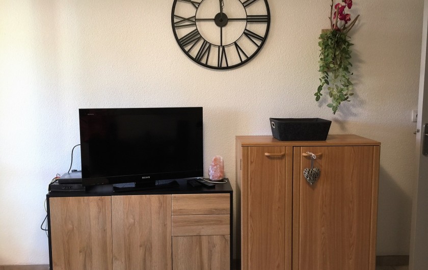 Location de vacances - Studio à Bormes-les-Mimosas - TV écran  80 cm