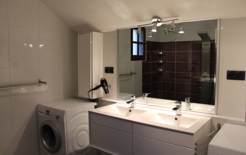 Location de vacances - Appartement à Valloire - SALLE DE BAIN - Lave-linge et sèche-linge