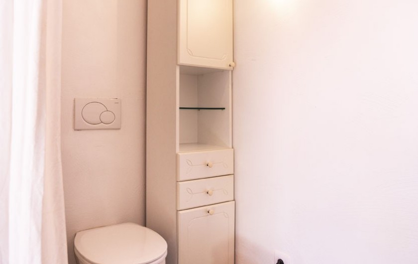 Location de vacances - Chalet à Bourg-Saint-Maurice - Toilette chambre 1