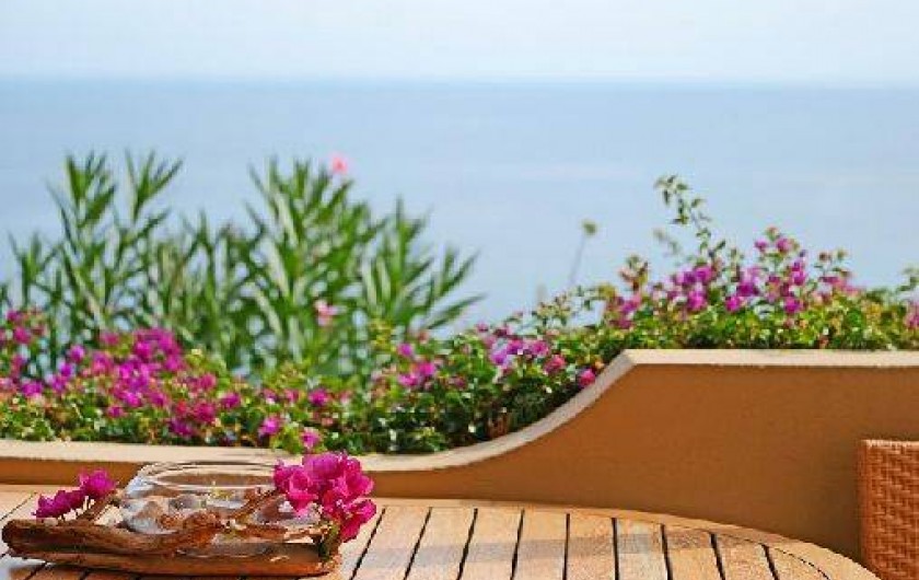 Location de vacances - Villa à Sainte-Lucie de Porto-Vecchio - location avec terrasse vue mer entièrement équipée