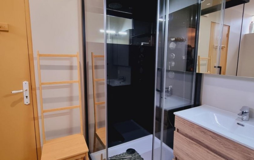 Location de vacances - Gîte à Chevregny - SALLE D'EAU