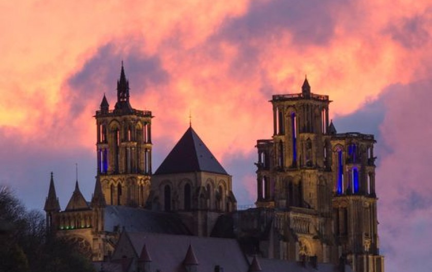 Location de vacances - Gîte à Chevregny - CATHEDRALE DE LAON A 15 KM