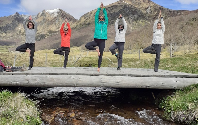 Location de vacances - Appartement à Chastreix - YOGA EN PLEIN AIR