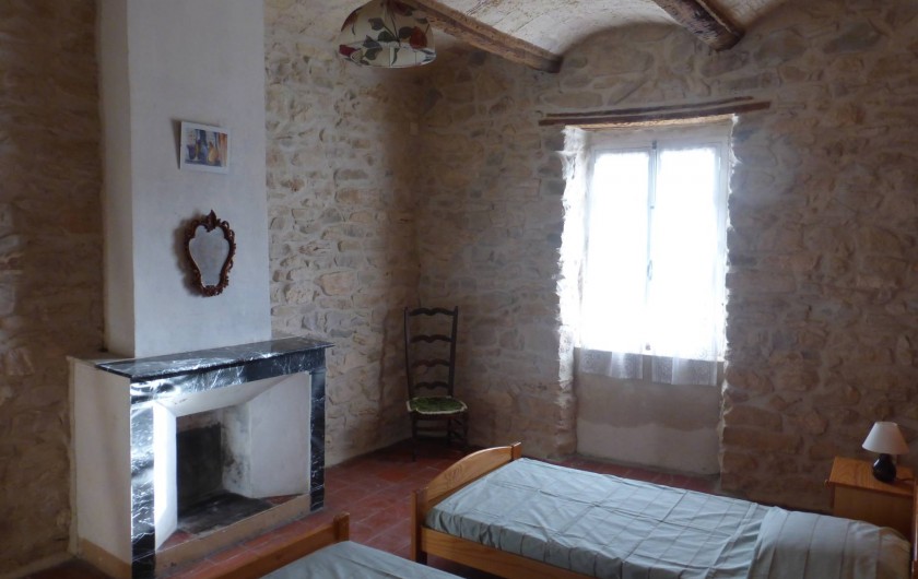 Location de vacances - Mas à Saint-Maurice-de-Cazevieille - Chambre 2 / 3 lits simples