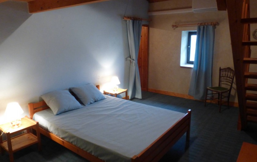 Location de vacances - Mas à Saint-Maurice-de-Cazevieille - Chambre 4 / Lit 160x200 + lit 160x200 en mezzanine