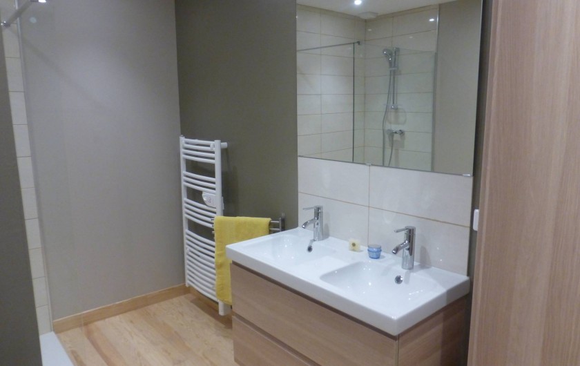 Location de vacances - Mas à Saint-Maurice-de-Cazevieille - Salle d'eau privative 1