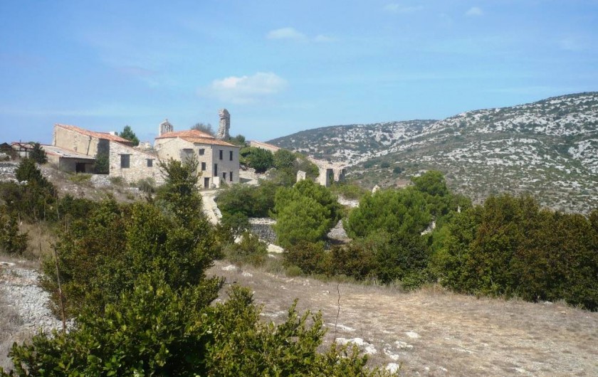Location de vacances - Maison - Villa à Opoul-Périllos - Perillos, le village abandonné puis en voie de restauration