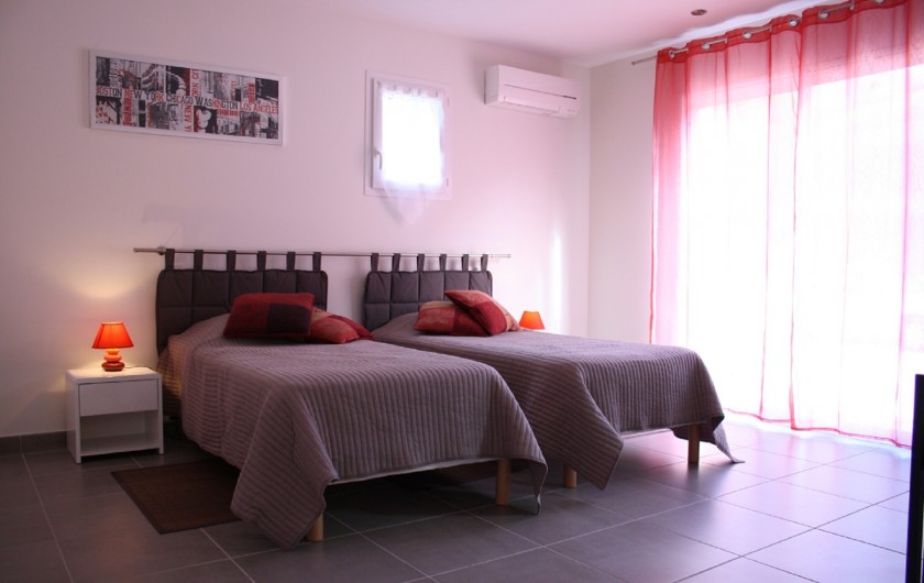 Location de vacances - Villa à Calcatoggio - Chambre enfants