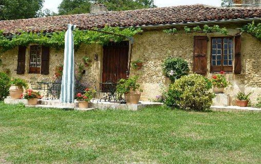 Location de vacances - Maison - Villa à Ornézan - vue extérieure du gîte