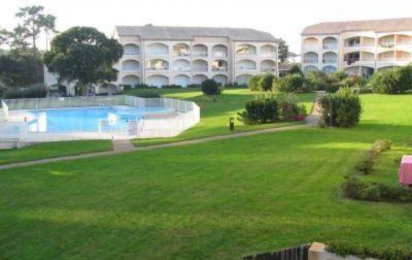 Location de vacances - Appartement à Moliets-et-Maa - Vue d'ensemble côté piscine