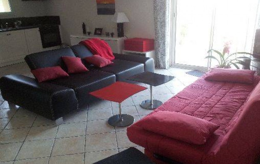 Location de vacances - Appartement à Le Teil - Salon avec clic-clac et canapé lit