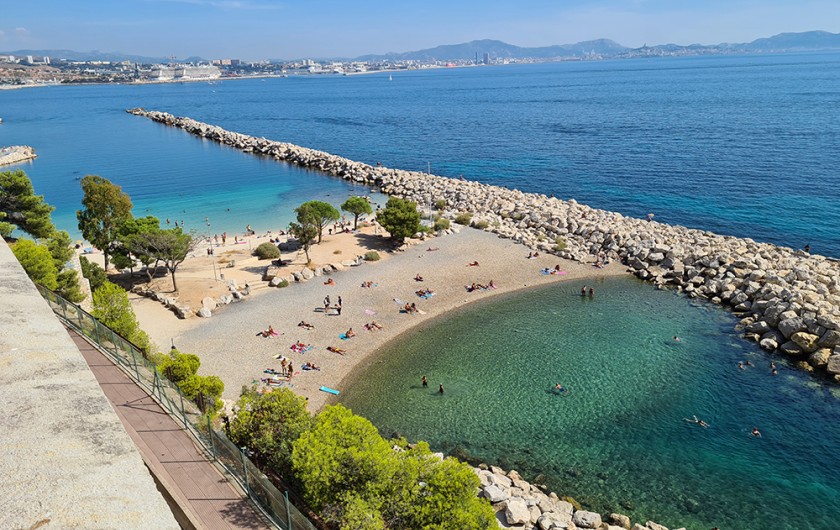 Location de vacances - Villa à Marseille - Plage de Corbières