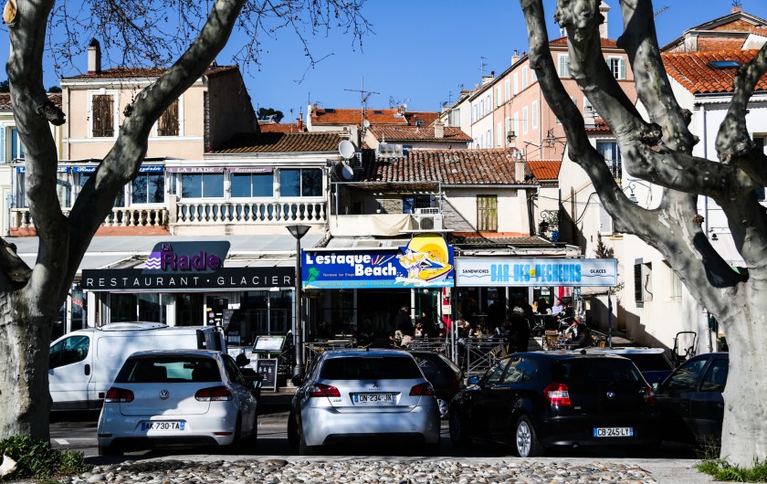 Location de vacances - Villa à Marseille - cafés et restaurants sur le Littoral de l'Estaque