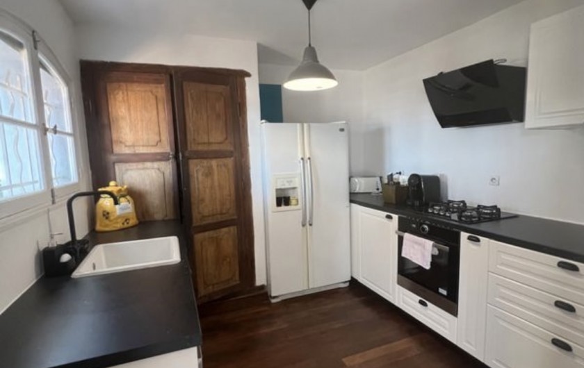 Location de vacances - Villa à Marseille - Cuisine équipée du RDC