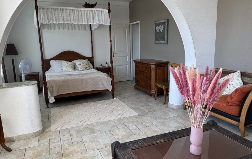 Location de vacances - Villa à Marseille - Chambre avec dressing