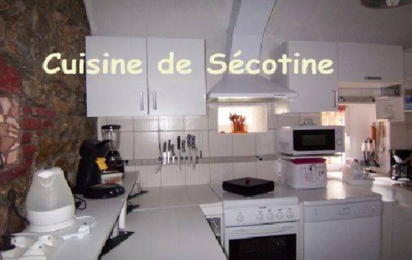 Location de vacances - Gîte à Lapeyrouse - Cuisine Sécotine