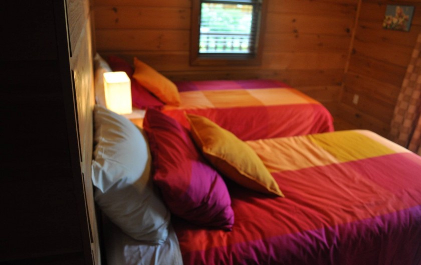 Location de vacances - Chalet à Val-David - Chambre JOIE DE VIVRE - possible en lit king