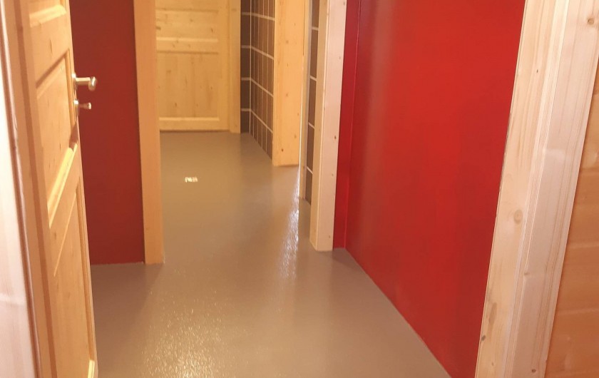 Location de vacances - Chambre d'hôtes à Septmoncel - Accès piscine intérieure de 10m x 5m