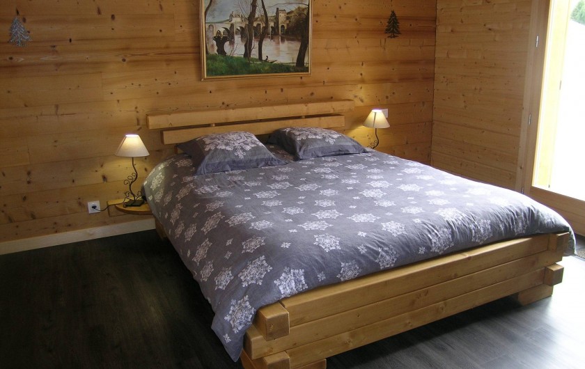 Location de vacances - Chambre d'hôtes à Septmoncel - Chambre  RDC 4 personnes avec lit 160x200 et 2 lits de 90 côté Sud