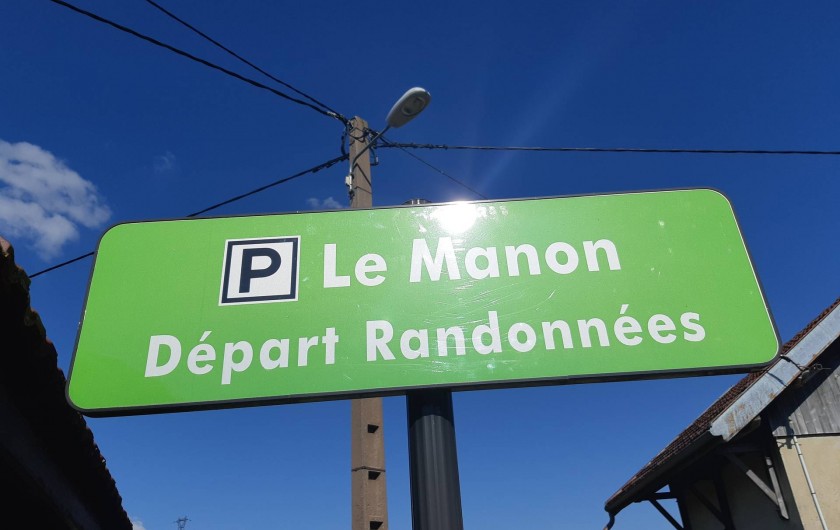 Location de vacances - Chambre d'hôtes à Septmoncel - Départ randonnées, pistes ski de fond et raquettes au pied de notre chalet